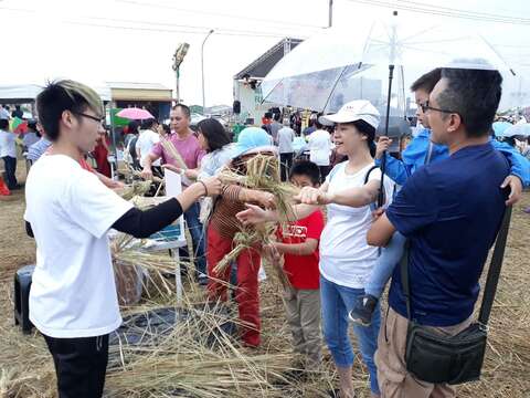 "Scarecrow DIY Activity"