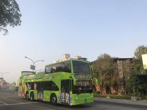 "The parade will arrange two double-decker buses to allow the team, players, Lion, Fish Head and UniGirls to see and experience the different Tainan from different perspectives"