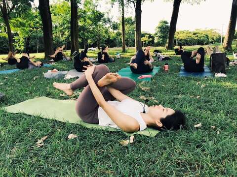 "Moriyama Market Workshop-Yoga on the Grass"