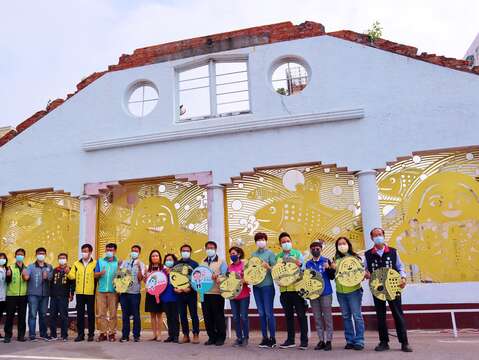 "Mayor and VIPs jointly unveiled-the treasure of the sea"