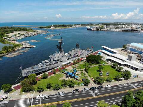 "Anping Dingqing Wharf Deyang Ship Park"